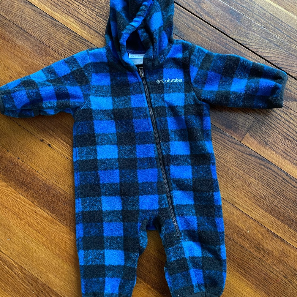 0-3 month fleece snow suit Colombia